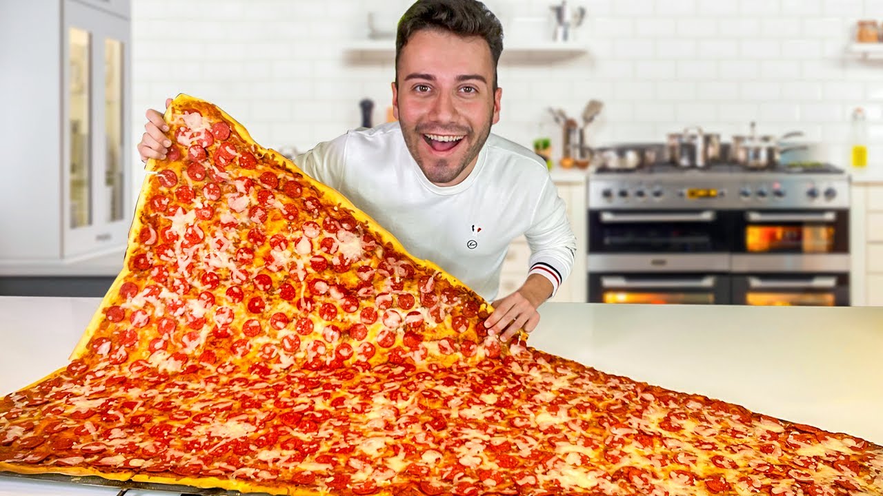 Dünyanın En Büyük Pizza Dilimini Yedim PizzaOui